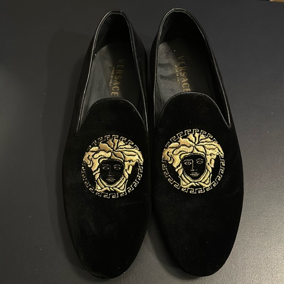 Versace Shoes - Picture 3 of 10